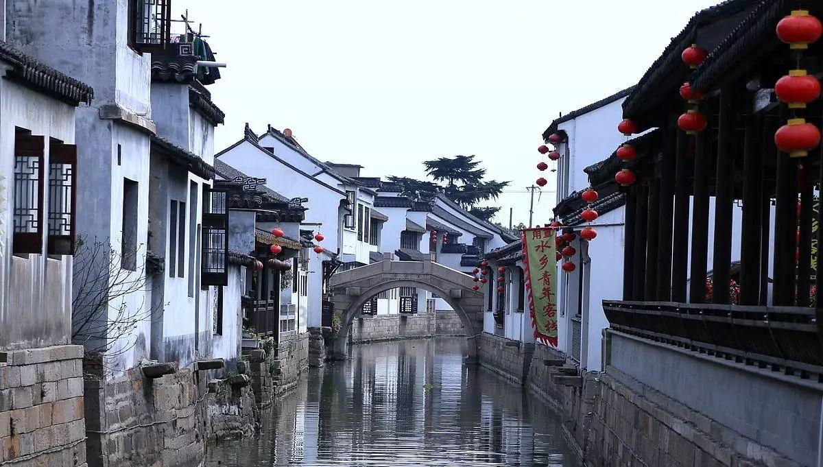 唐朝佩剑，南北朝佩刀，为什么关公的武器何时指定成了“青龙偃月刀”！